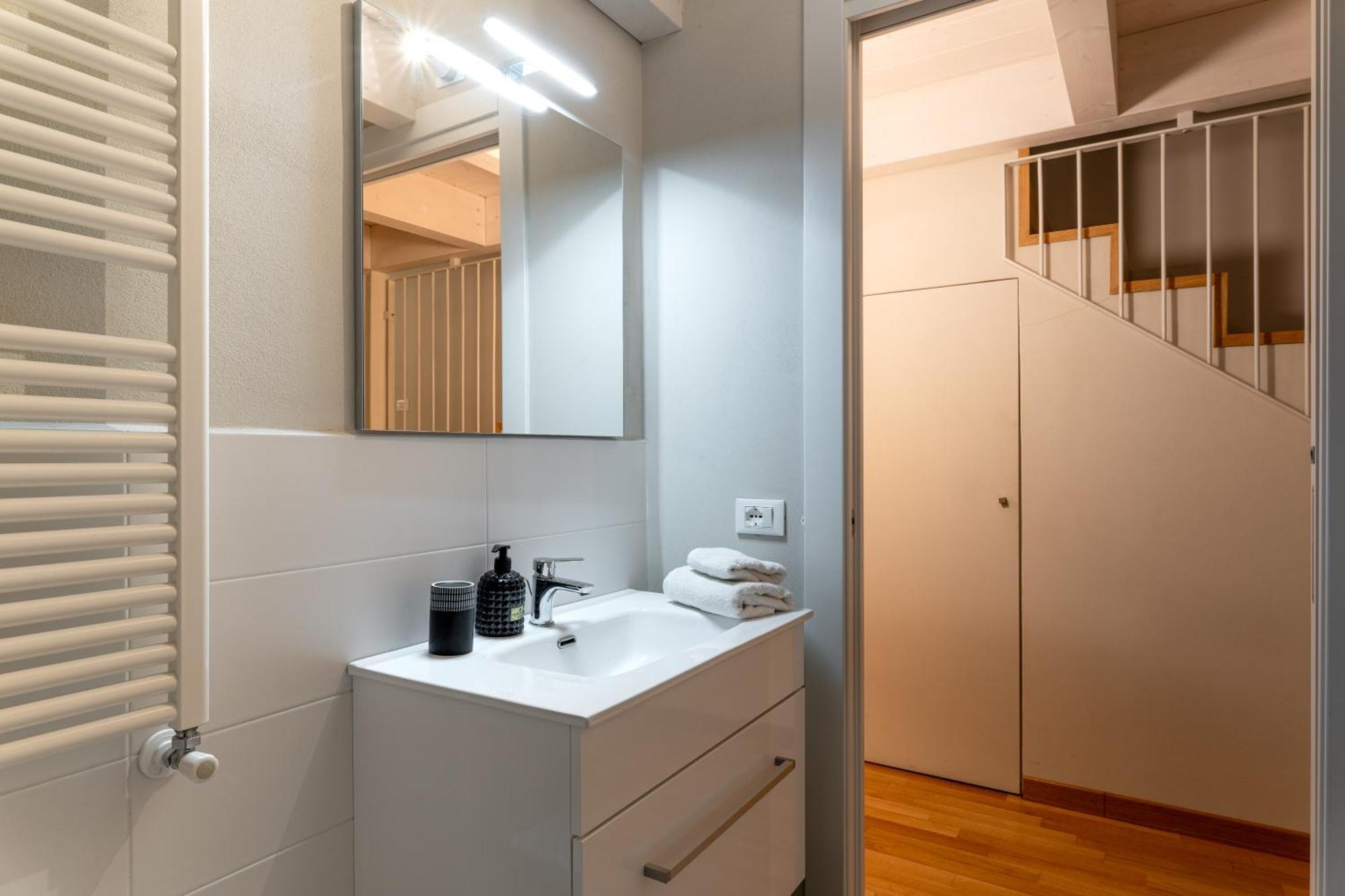La Casa Di Cristina Apartment Лука Екстериор снимка